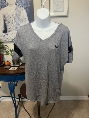 Victoria’s Secret Pink Oversized T-Shirt w Mesh Detailing - S